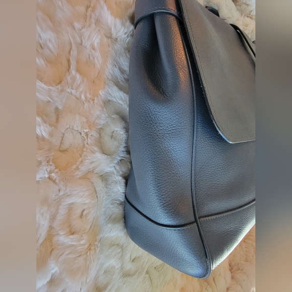 Coach Hudson Navy Blue Leather Messenger Bag With Adjustable Strap - Picture 12 of 16